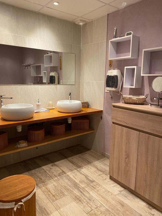 Soleil Lotus Apartment Saint-Hilaire-de-Brethmas Екстериор снимка